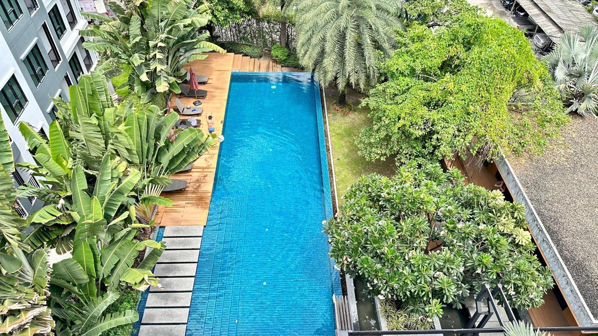 The Silver Palm Wellness Resort Bangkok Exterior photo