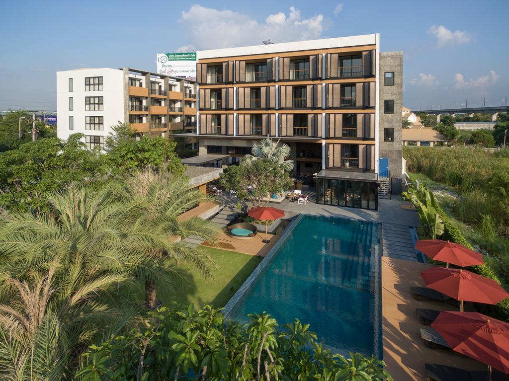 The Silver Palm Wellness Resort Bangkok Exterior photo